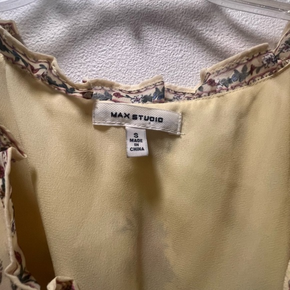 Max Studio Chic Romance Vintage Vibe Smocked Maxi Dress, Sz S, Yellow Floral - Picture 7 of 7